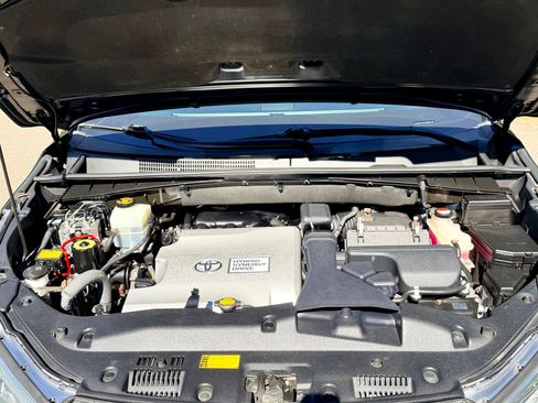 Used 2015 Toyota Highlander Limited Platinum image 10