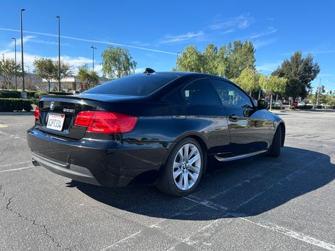Used 2011 BMW 328i Coupe image 2