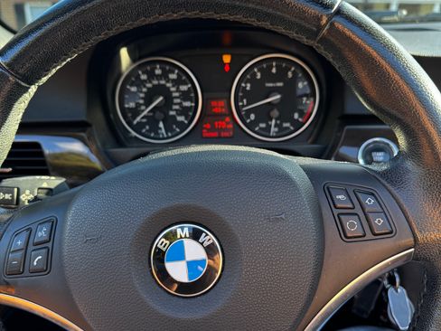 Used 2010 BMW 328i Convertible image 5