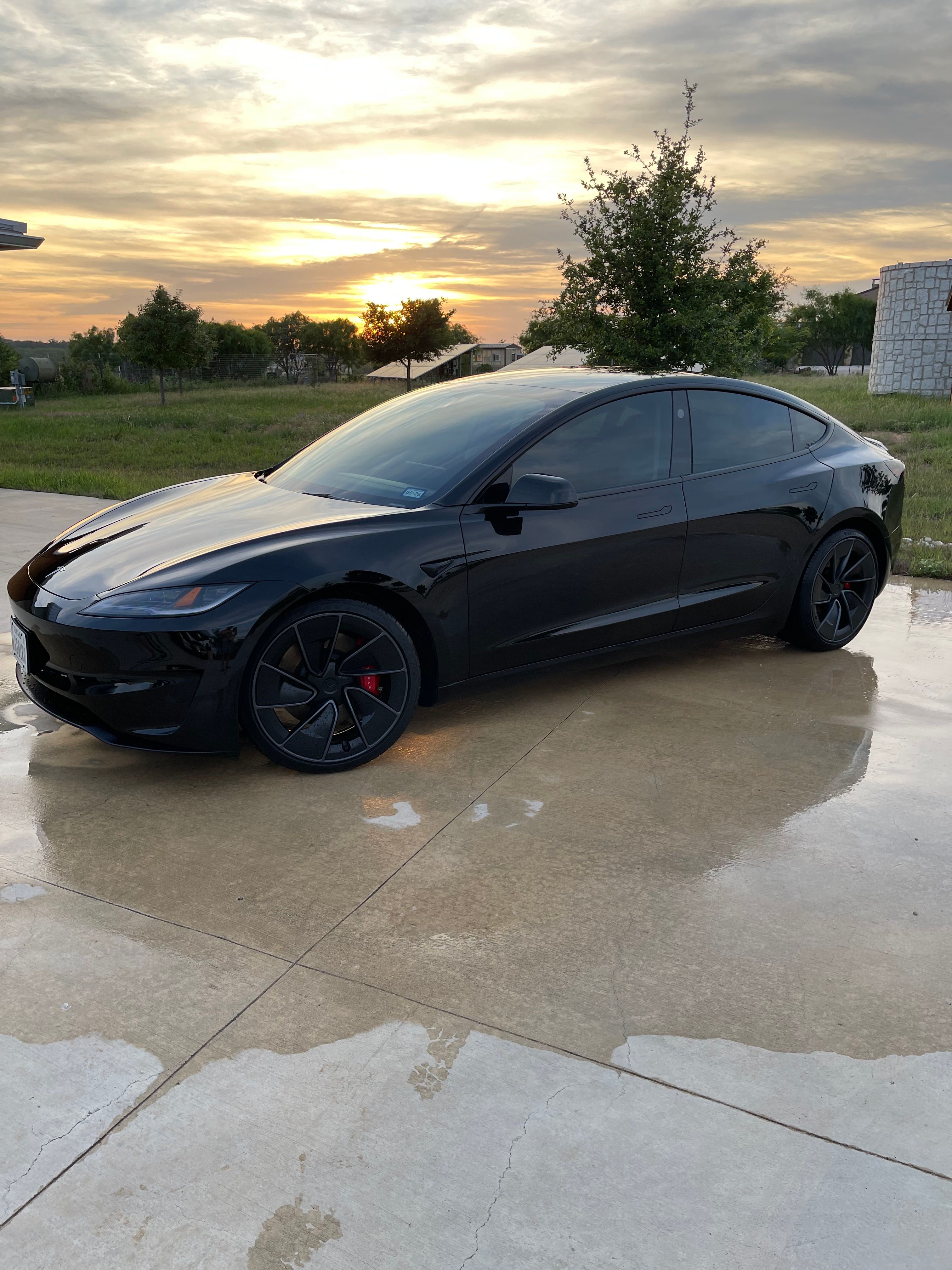Used 2024 Tesla Model 3 Performance AWD/4WD image 4