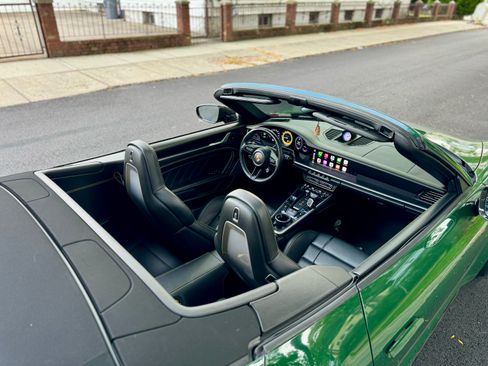 Used 2021 Porsche 911 Turbo S image 9