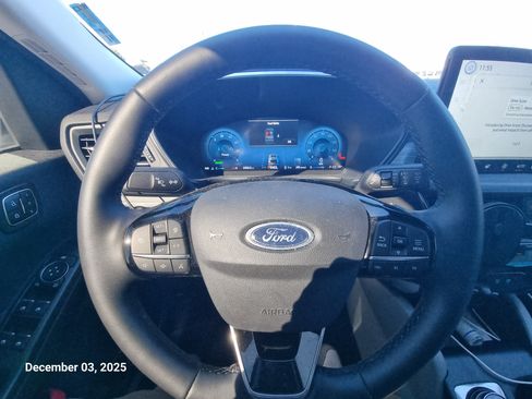 Used 2025 Ford Escape Sport Utility 4D w/ PHEV Premium Package image 15