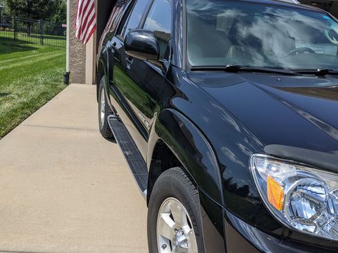 Used 2004 Toyota 4Runner Limited AWD/4WD image 10