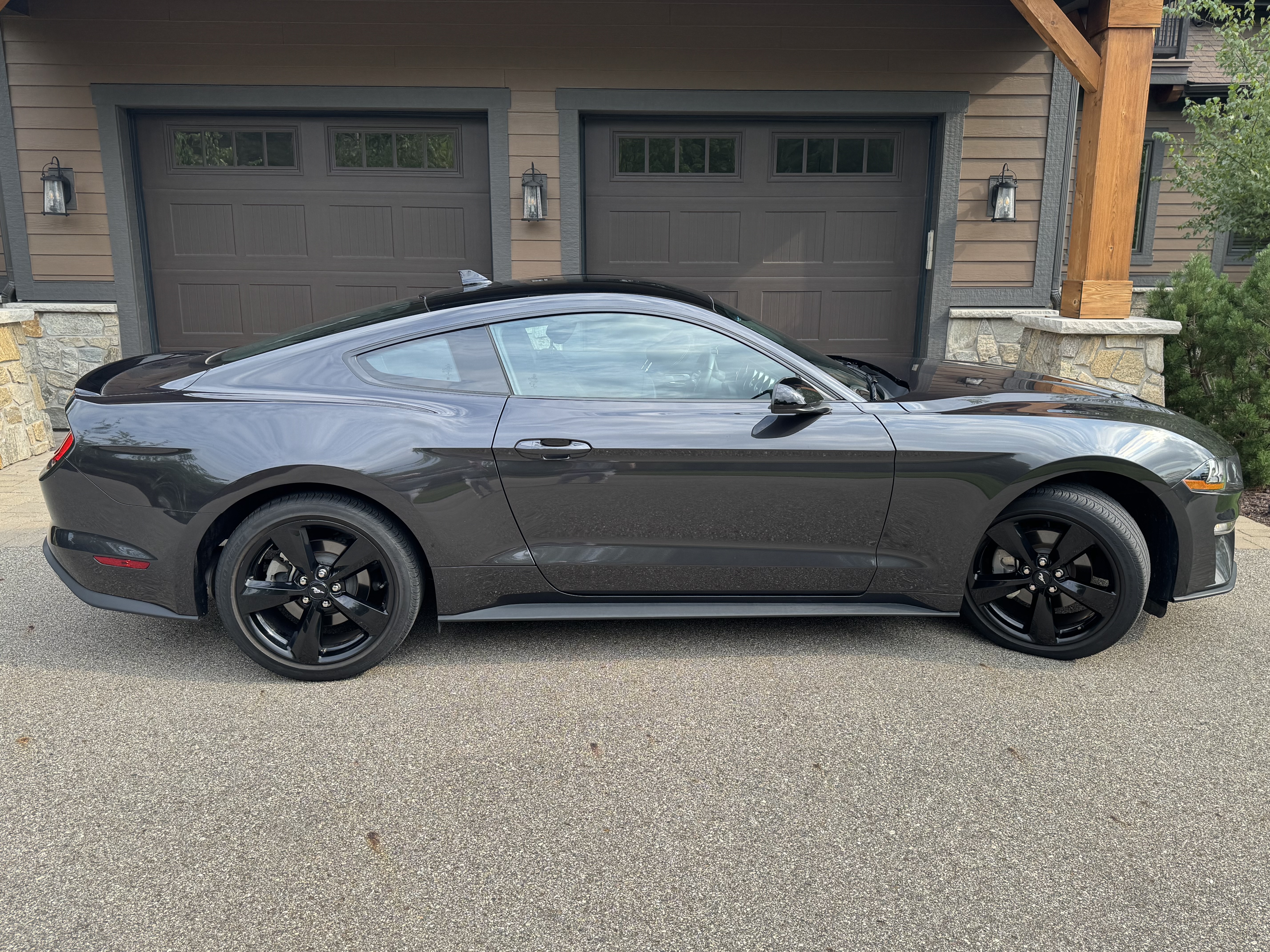 Used 2023 Ford Mustang Coupe w/ Equipment Group 101A RWD image 10