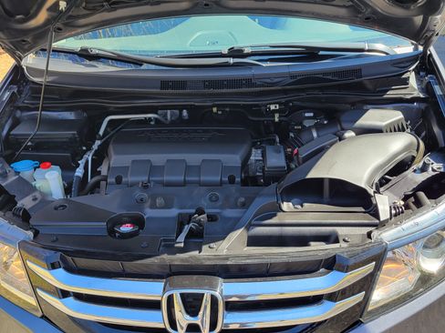 Used 2016 Honda Odyssey Touring Elite image 4