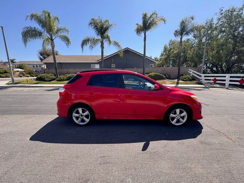 Used 2010 Toyota Matrix S AWD/4WD image 5