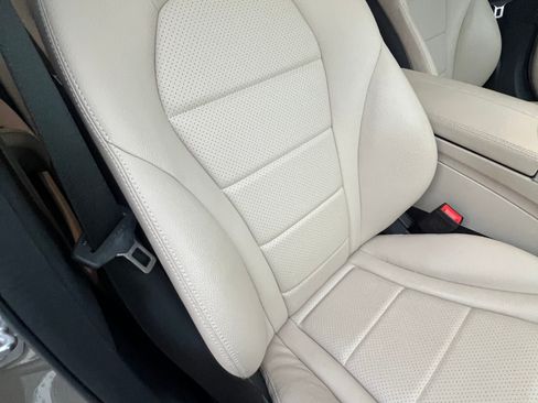 Used 2020 Mercedes-Benz C 300 Sedan image 22