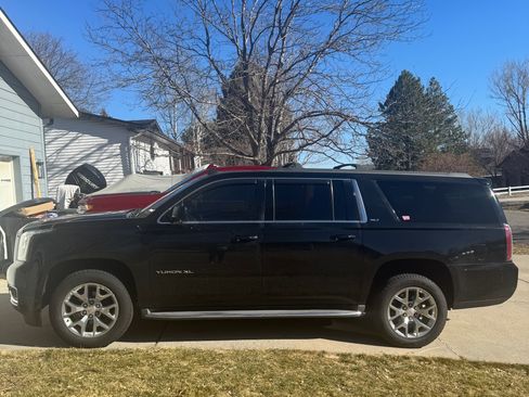 Used 2015 GMC Yukon XL SLT w/ Open Road Package image 1