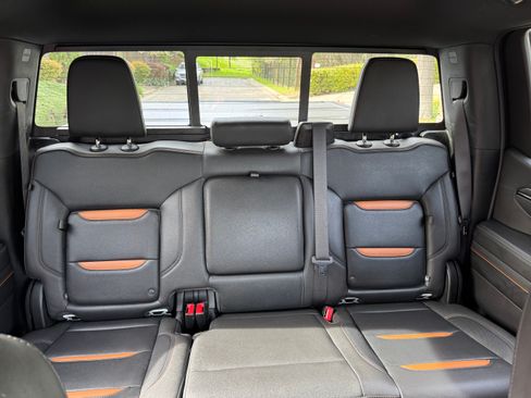 Used 2023 GMC Sierra 1500 AT4 w/ AT4 Premium Package image 11