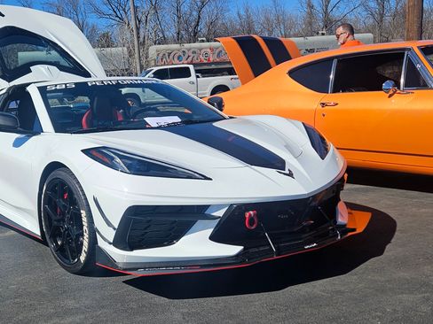 Used 2021 Chevrolet Corvette Stingray Premium Cpe w/ Z51 Performance Package image 29