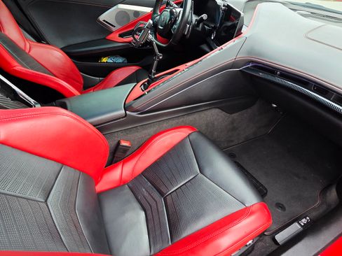 Used 2020 Chevrolet Corvette Stingray Preferred Cpe w/ 2LT Preferred Equipment Group RWD image 14