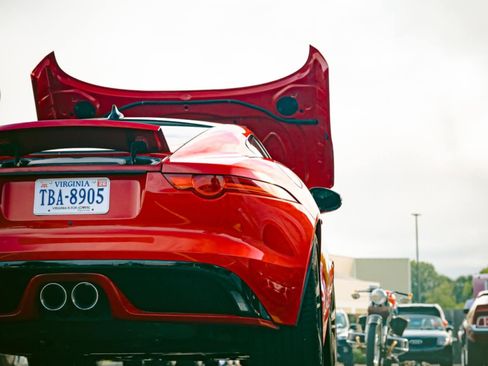 Used 2017 Jaguar F-TYPE Coupe image 5