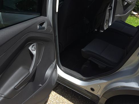 Used 2014 Ford Escape SE w/ Equipment Group 201A FWD image 9