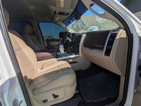 Used 2016 RAM 2500 Laramie image 10