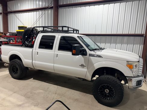 Used 2014 Ford F250 Lariat w/ Lariat Interior Package AWD/4WD image 1