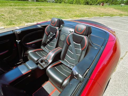 Used 2015 Maserati GranTurismo MC Centennial RWD image 21