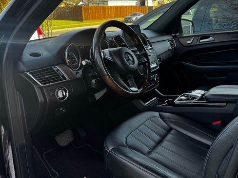 Used 2017 Mercedes-Benz GLE 350 4MATIC image 2