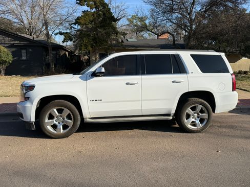 Used 2015 Chevrolet Tahoe LT image 2