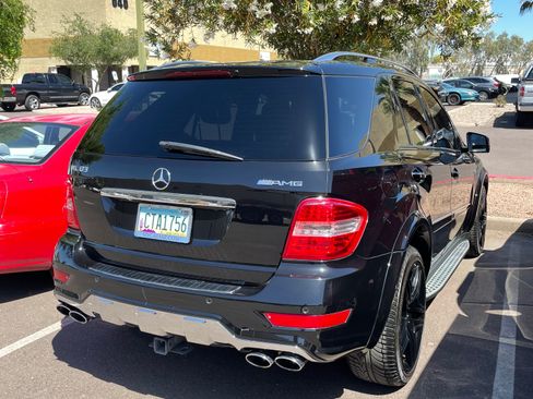 Used 2011 Mercedes-Benz ML 63 AMG 4MATIC image 14