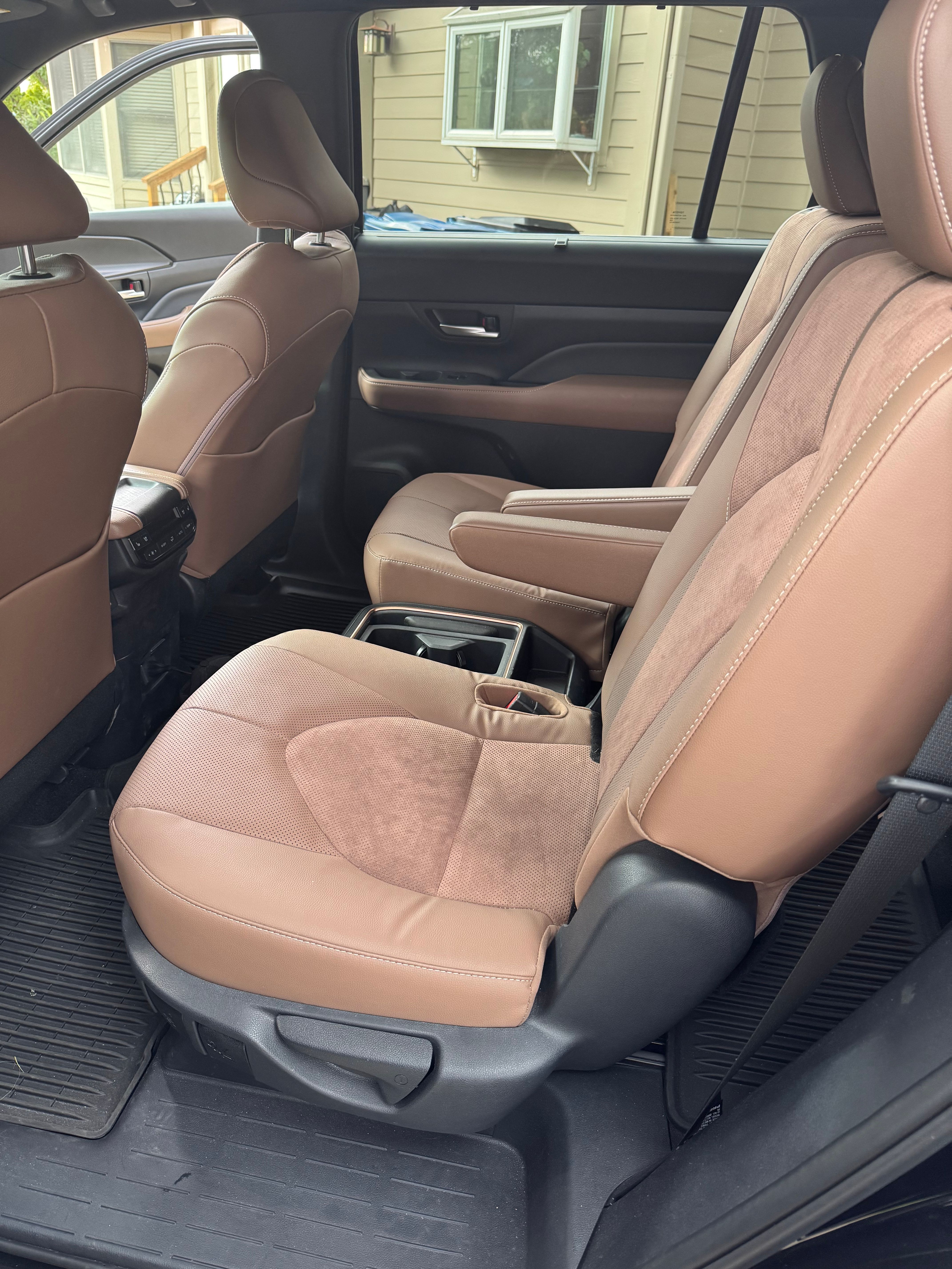 Used 2025 Toyota Grand Highlander AWD Hybrid image 6
