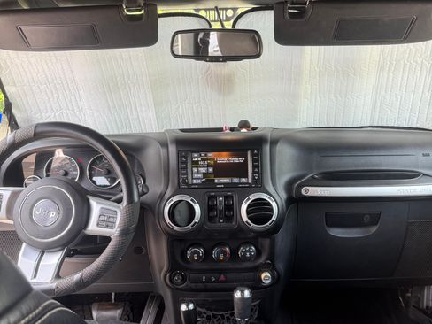 Used 2014 Jeep Wrangler Unlimited Sport AWD/4WD image 4
