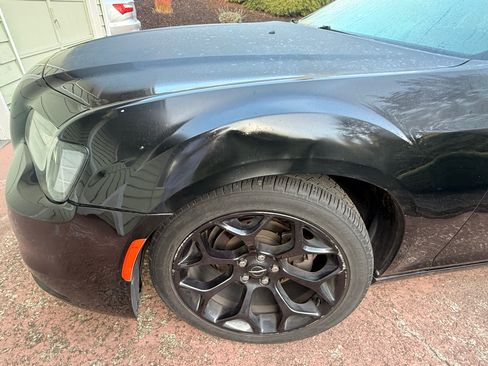 Used 2019 Chrysler 300 S RWD image 11