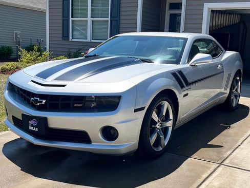 Used 2010 Chevrolet Camaro SS w/ RS Package RWD image 1