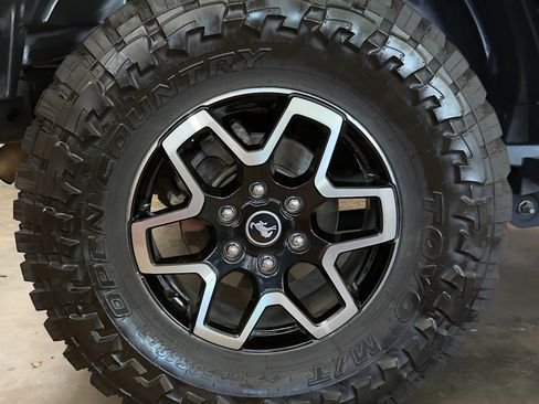 Used 2023 Ford Bronco 4-Door AWD/4WD image 15