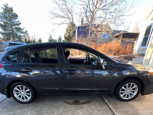 Used 2012 Subaru Impreza 2.0i Premium w/ Popular Pkg 1 image 2