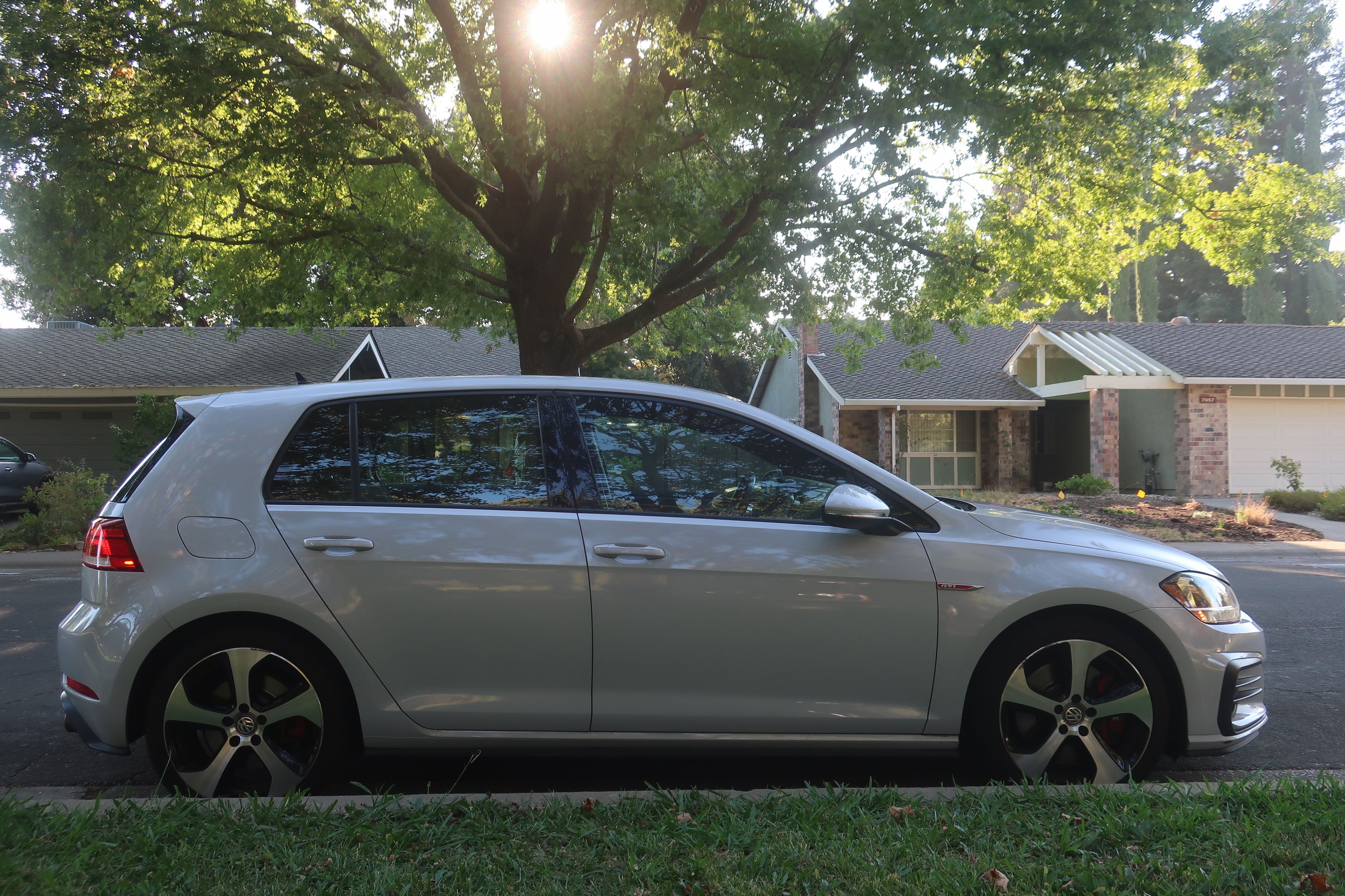 Used 2019 Volkswagen GTI S FWD image 5