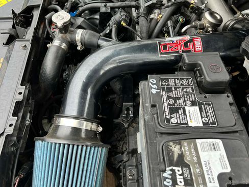 Used 2015 Hyundai Veloster Turbo R-Spec image 4