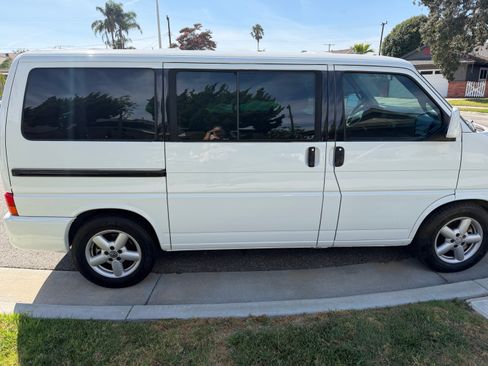 Used 2002 Volkswagen Eurovan GLS FWD image 4