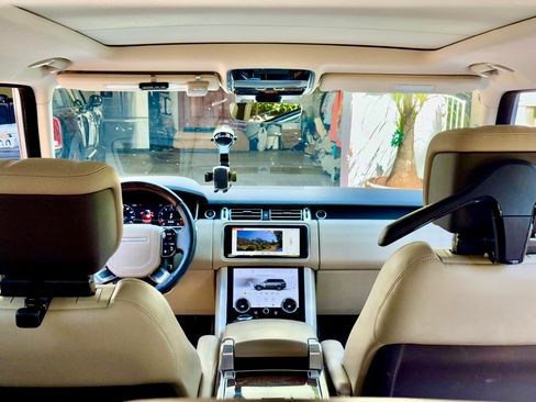 Used 2020 Land Rover Range Rover Long Wheelbase HSE image 8