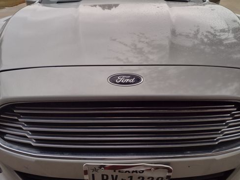 Used 2016 Ford Fusion SE image 8