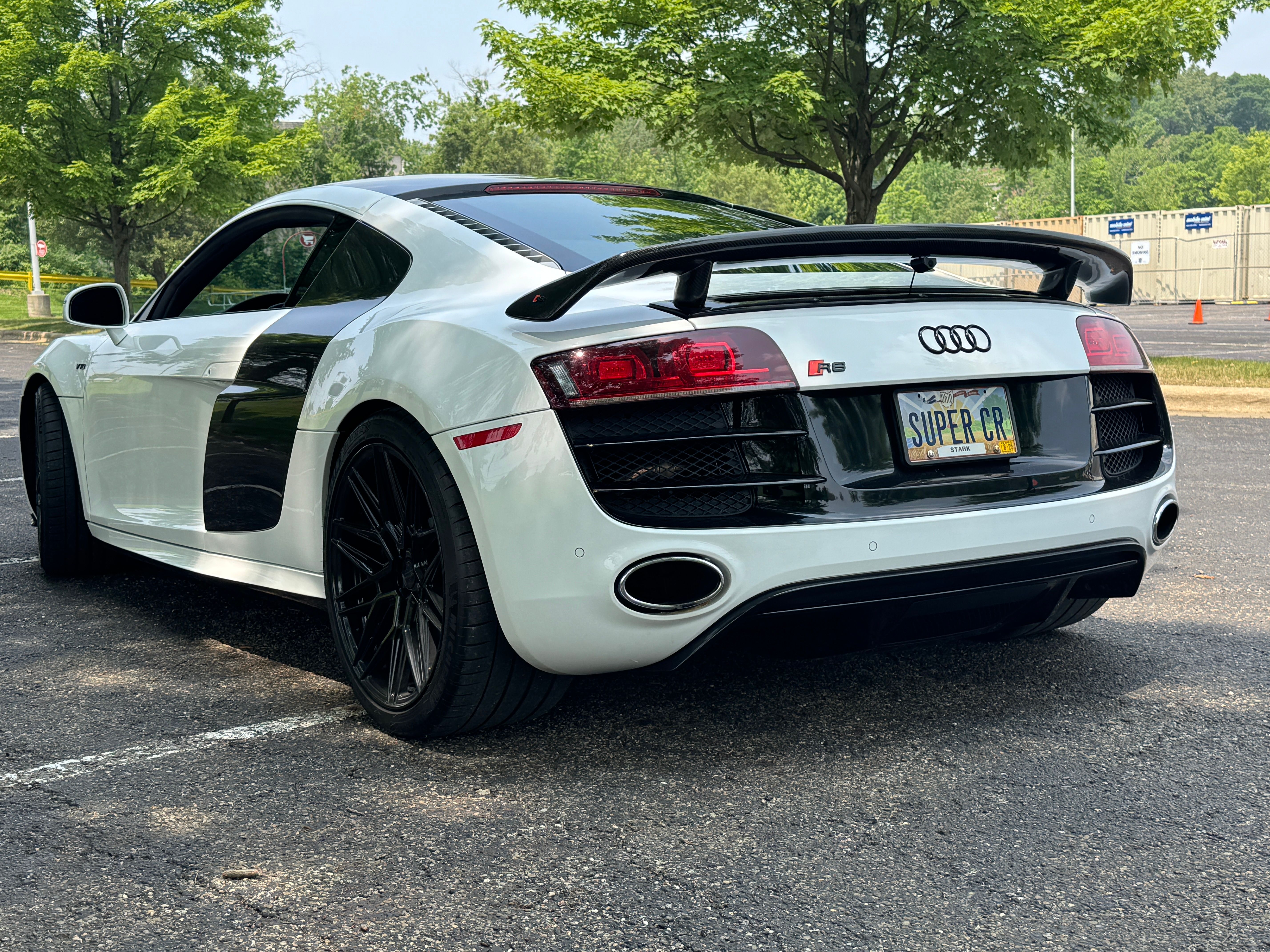 Used 2011 Audi R8 V10 AWD/4WD image 4