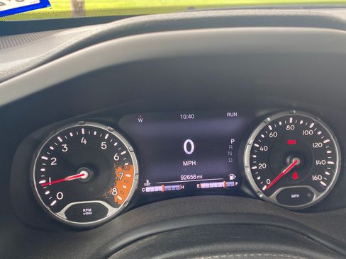 Used 2018 Jeep Renegade Trailhawk image 12