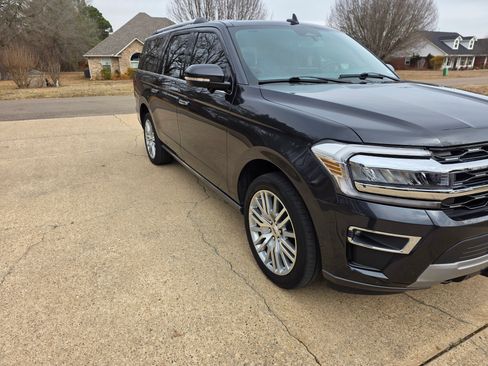Used 2024 Ford Expedition Max Limited image 4
