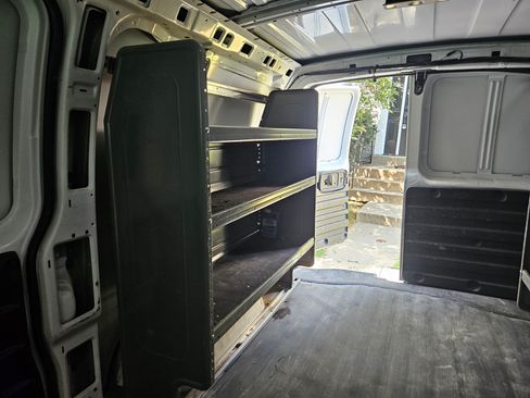 Used 2017 Chevrolet Express 2500 image 15