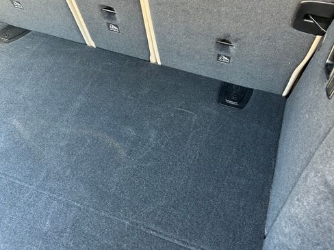 Used 2024 BMW X3 sDrive30i w/ Premium Package w/ZPA image 10