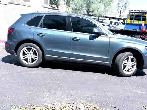 Used 2017 Audi Q5 2.0T Premium Plus w/ Technology Package AWD/4WD image 1