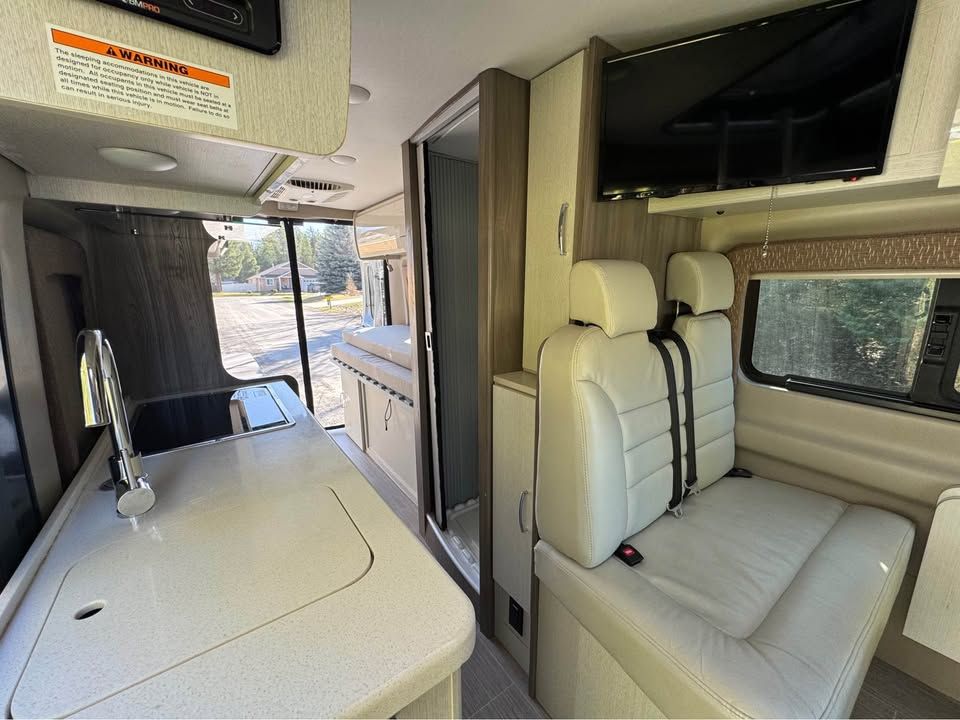 Used 2021 RAM ProMaster 3500 w/ Convenience Group FWD image 10