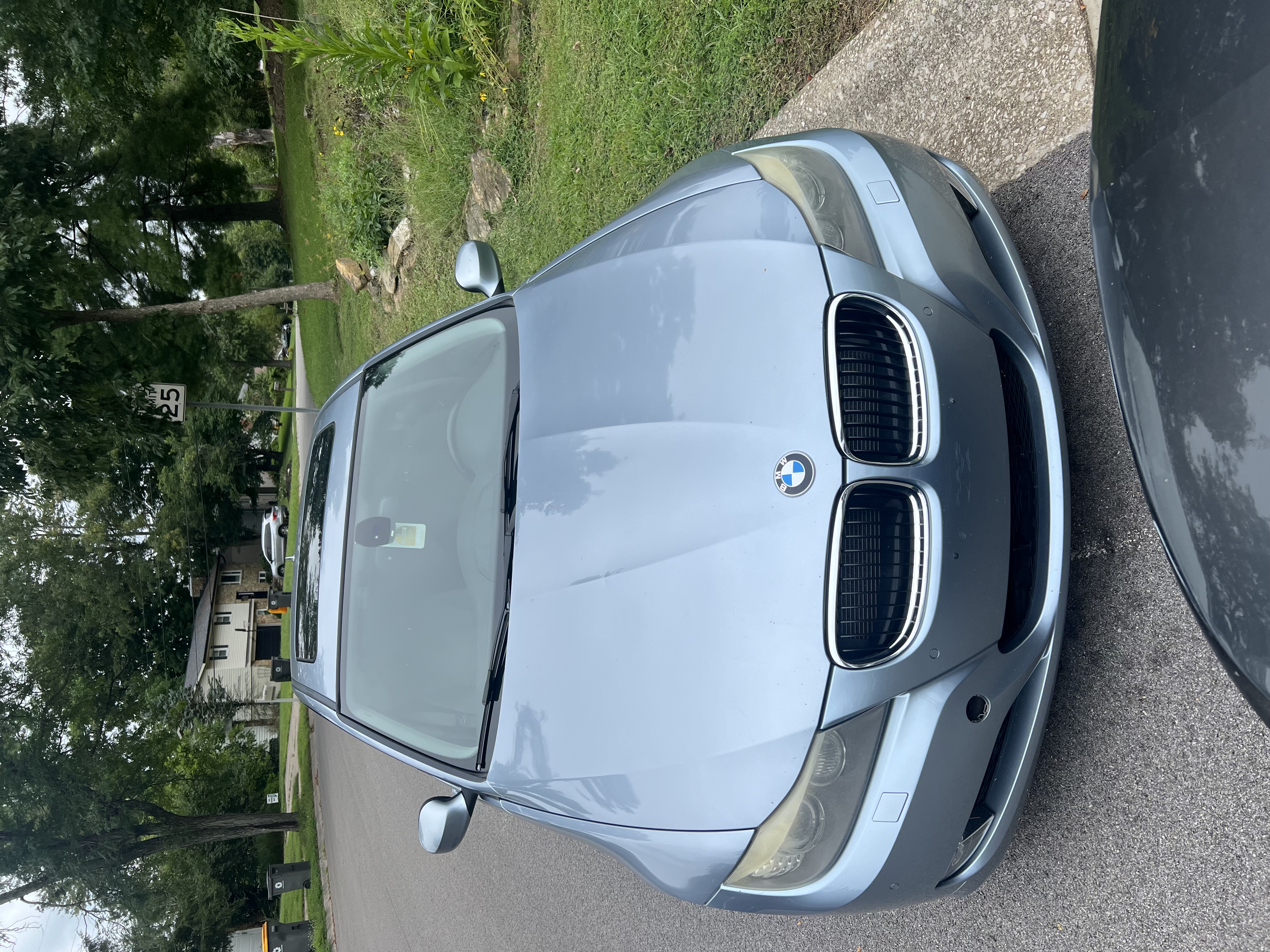 Used 2011 BMW 328i xDrive Sedan AWD/4WD image 2