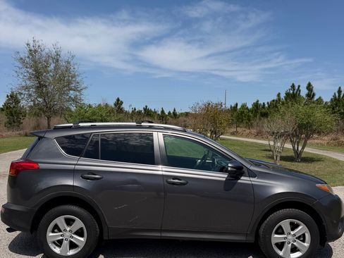 Used 2013 Toyota RAV4 XLE image 2