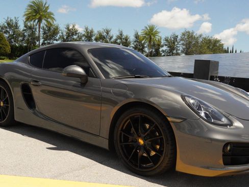 Used 2016 Porsche Cayman image 8