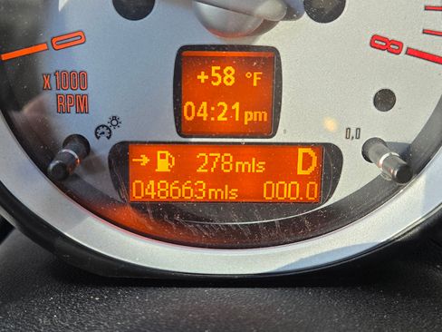 Used 2009 MINI Cooper Convertible image 15