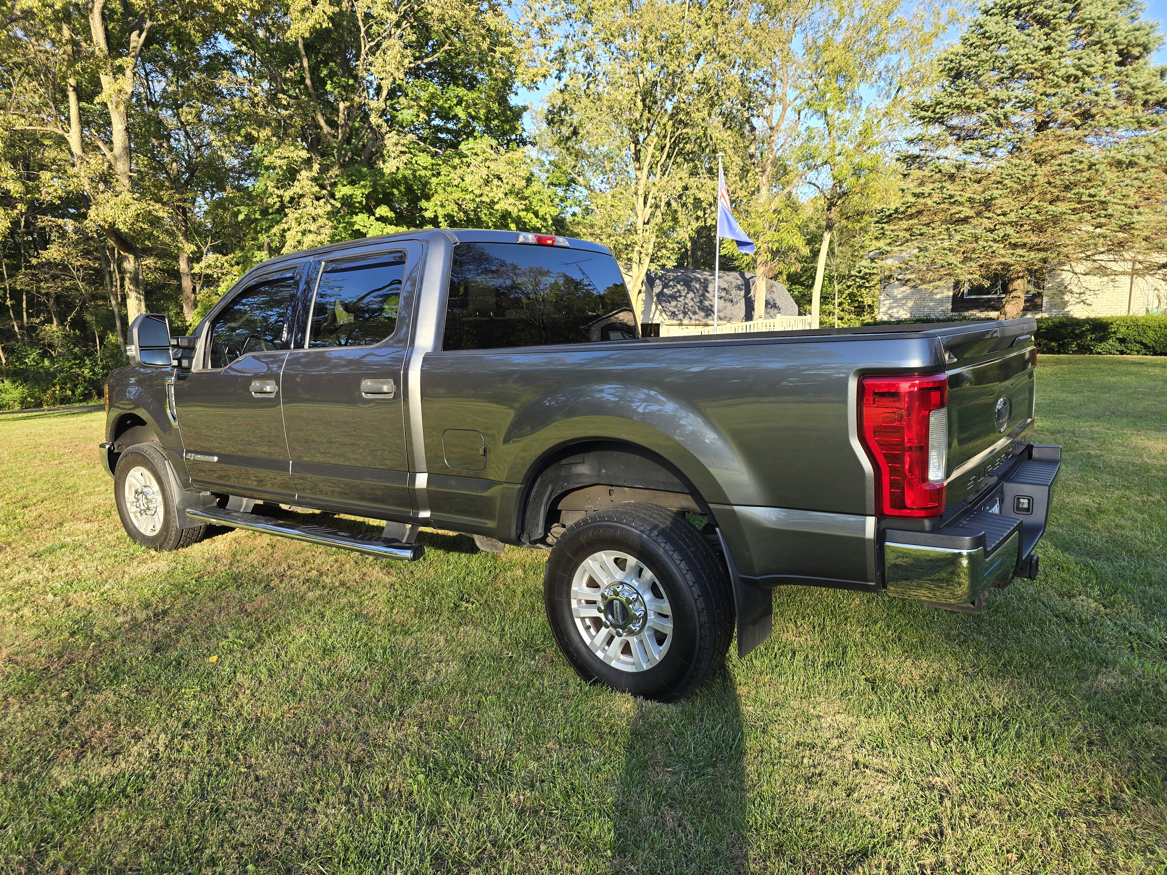 Used 2018 Ford F250 XLT AWD/4WD image 6
