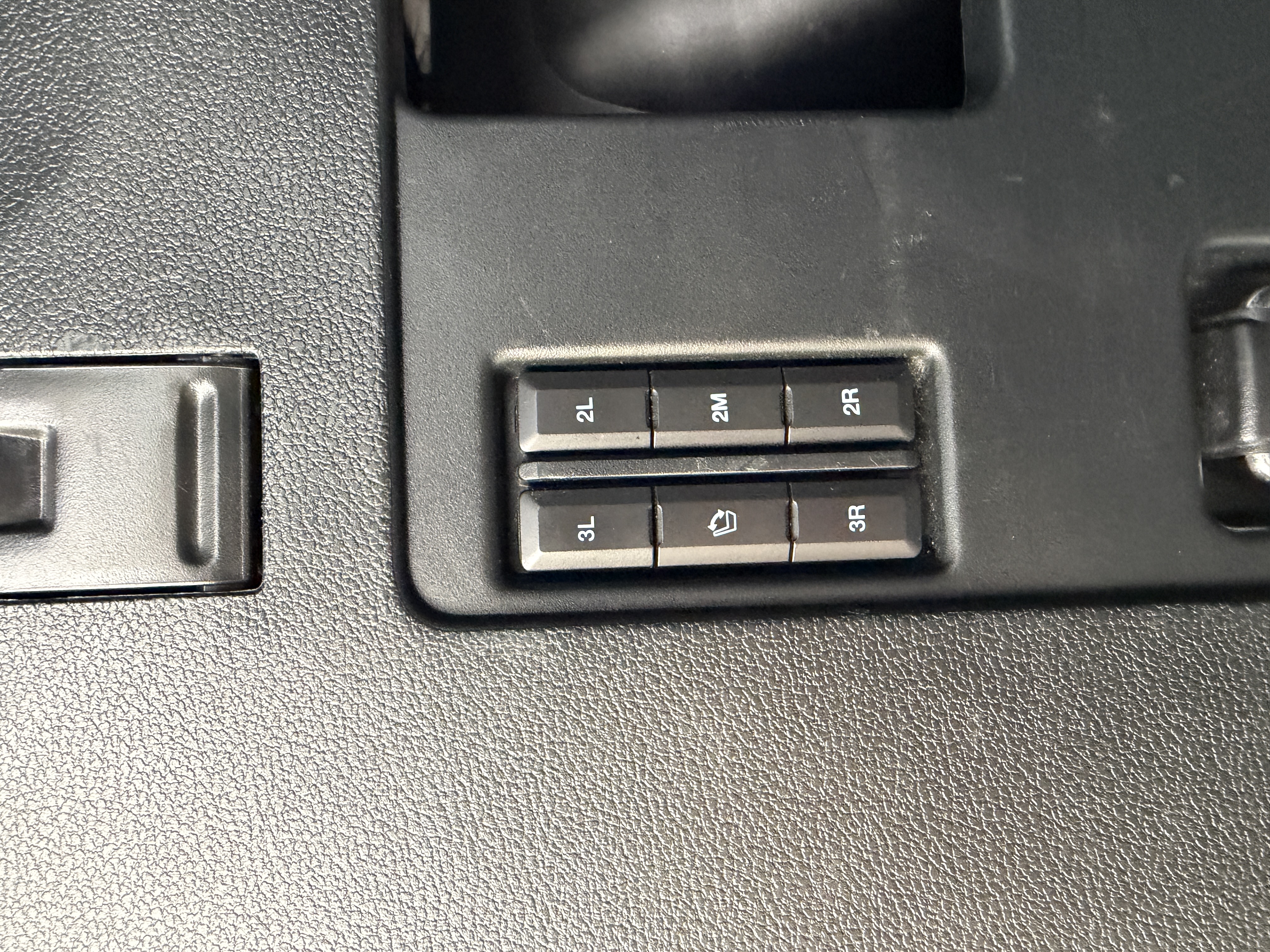 Used 2021 Ford Expedition Max Limited AWD/4WD image 26