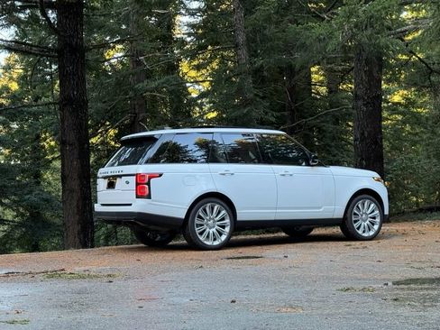 Used 2018 Land Rover Range Rover Supercharged image 6
