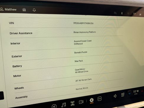 Used 2026 Rivian R1S Premium image 13