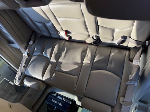Used 2003 GMC Yukon XL Denali image 18